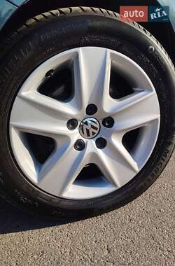 Хетчбек Volkswagen Golf Plus 2009 в 