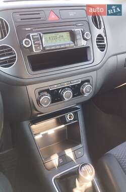 Хетчбек Volkswagen Golf Plus 2009 в 