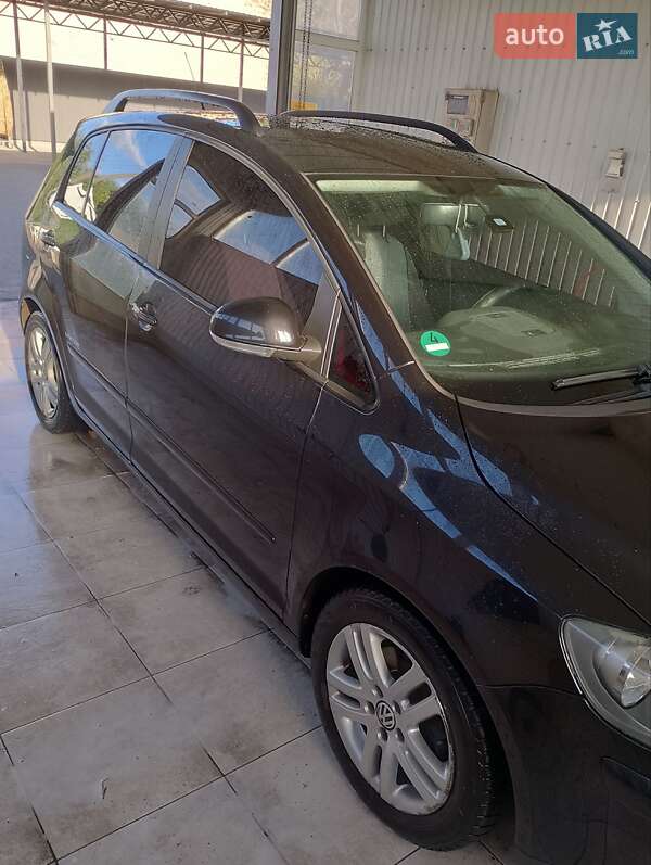 Хетчбек Volkswagen Golf Plus 2008 в Оржиці