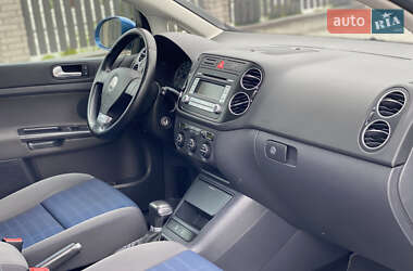 Хетчбек Volkswagen Golf Plus 2008 в 