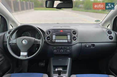 Хетчбек Volkswagen Golf Plus 2008 в 