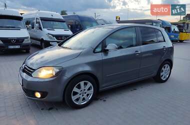 Хетчбек Volkswagen Golf Plus 2009 в 