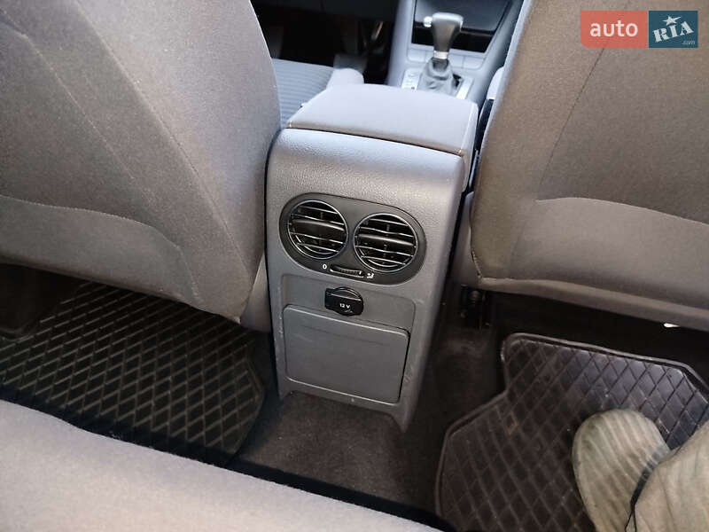 Хетчбек Volkswagen Golf Plus 2008 в Іршаві