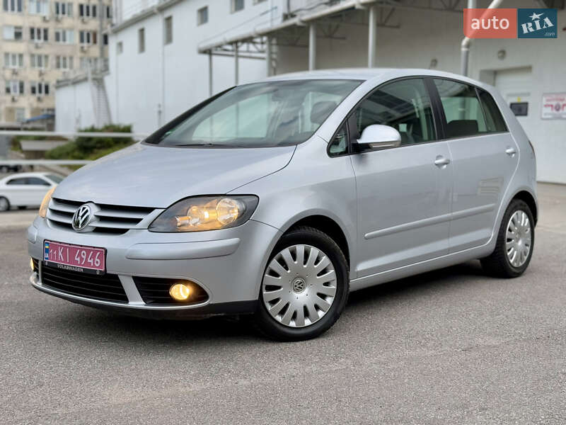 Хетчбек Volkswagen Golf Plus 2007 в 