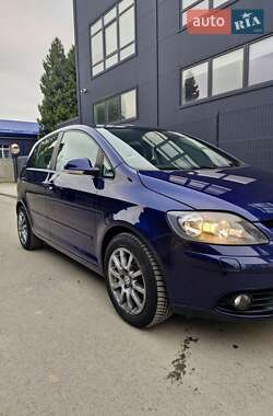Хэтчбек Volkswagen Golf Plus 2008 в 