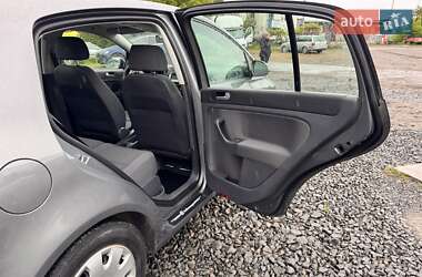 Хетчбек Volkswagen Golf Plus 2005 в 