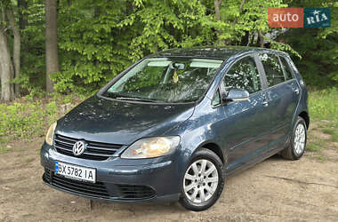 Хетчбек Volkswagen Golf Plus 2006 в 