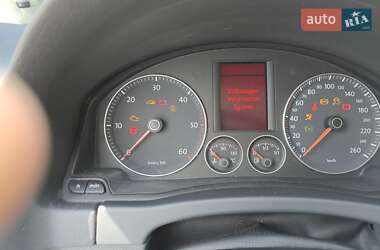 Хетчбек Volkswagen Golf Plus 2007 в 