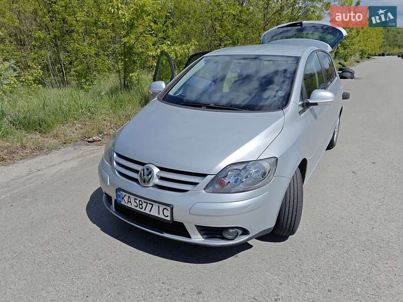 Хетчбек Volkswagen Golf Plus 2007 в 