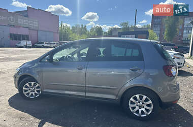 Хэтчбек Volkswagen Golf Plus 2005 в 