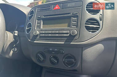 Хэтчбек Volkswagen Golf Plus 2005 в 