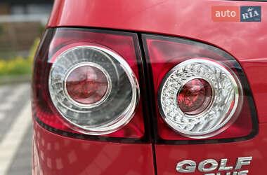 Хетчбек Volkswagen Golf Plus 2012 в 