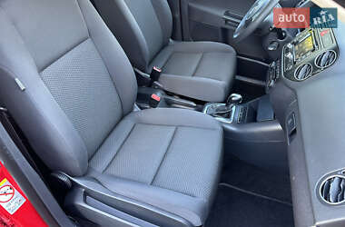 Хетчбек Volkswagen Golf Plus 2012 в 