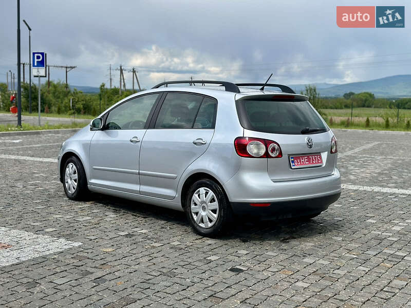 Хетчбек Volkswagen Golf Plus 2008 в Іршаві
