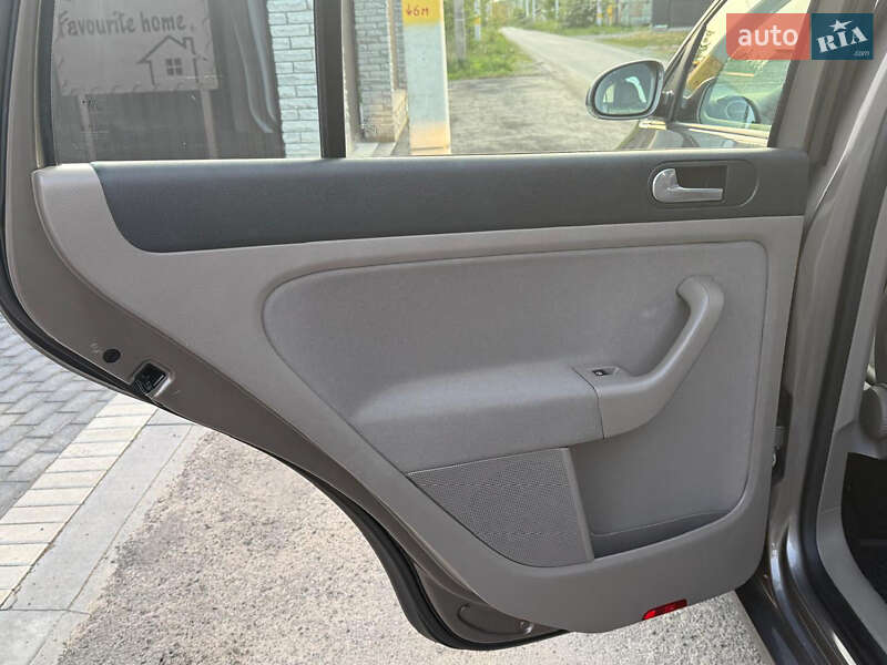 Хетчбек Volkswagen Golf Plus 2009 в Вінниці
