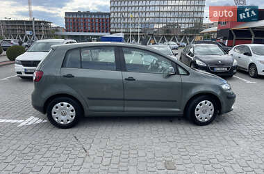 Хэтчбек Volkswagen Golf Plus 2005 в 