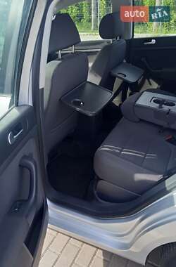Хетчбек Volkswagen Golf Plus 2006 в 