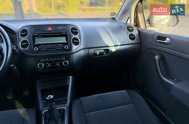 Хетчбек Volkswagen Golf Plus 2010 в 