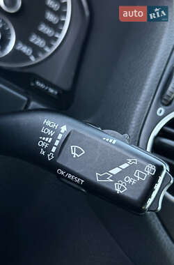 Хетчбек Volkswagen Golf Plus 2010 в 