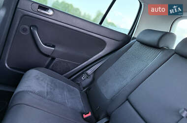 Хетчбек Volkswagen Golf Plus 2010 в 