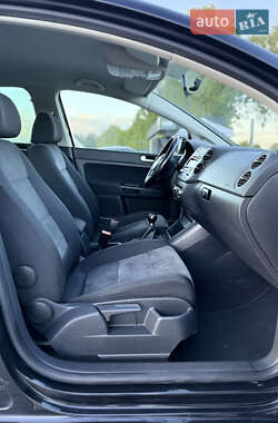 Хетчбек Volkswagen Golf Plus 2010 в 