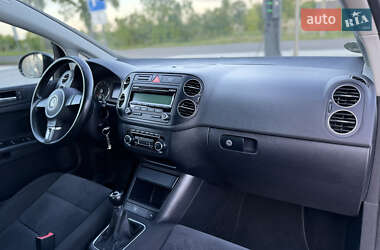 Хетчбек Volkswagen Golf Plus 2010 в 