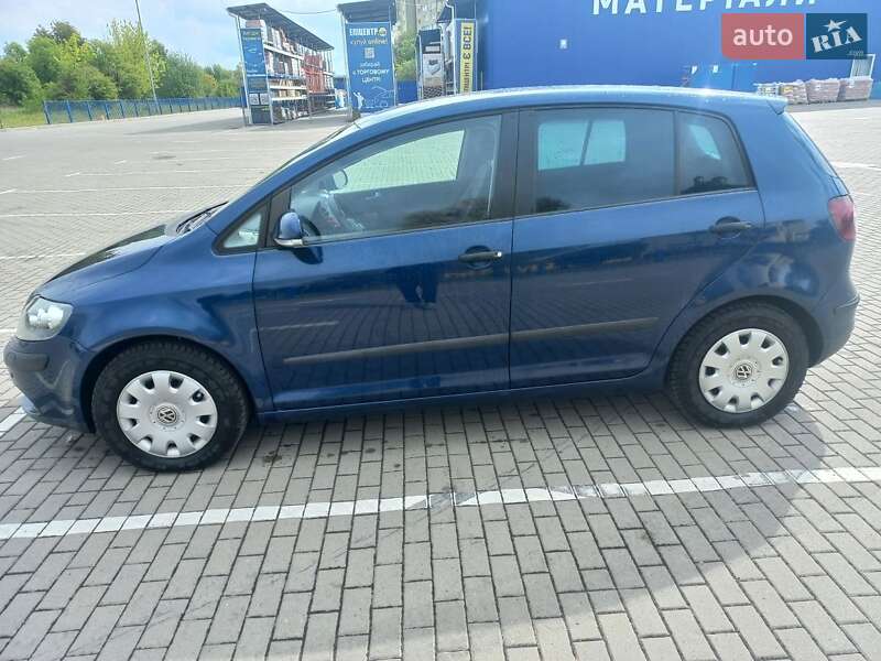 Хетчбек Volkswagen Golf Plus 2006 в 