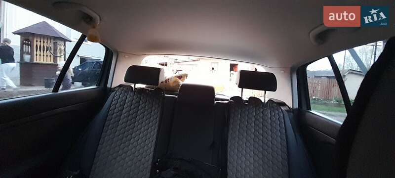 Хэтчбек Volkswagen Golf Plus 2005 в Тлумаче