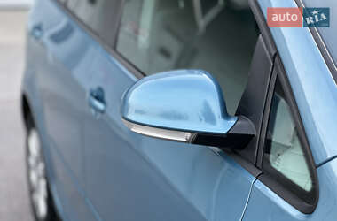 Хэтчбек Volkswagen Golf Plus 2005 в 