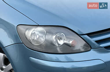 Хэтчбек Volkswagen Golf Plus 2005 в 