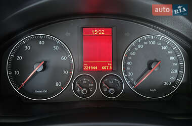Хэтчбек Volkswagen Golf Plus 2005 в 