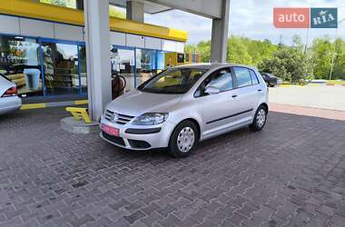 Хэтчбек Volkswagen Golf Plus 2006 в 
