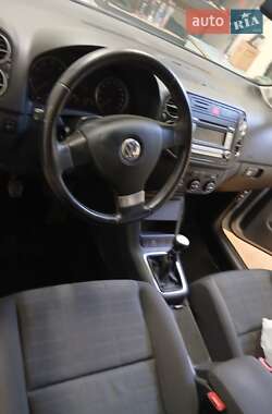 Хетчбек Volkswagen Golf Plus 2007 в 