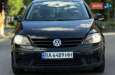 Хэтчбек Volkswagen Golf Plus 2005 в 