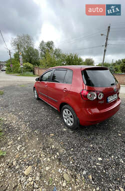 Хетчбек Volkswagen Golf Plus 2010 в 