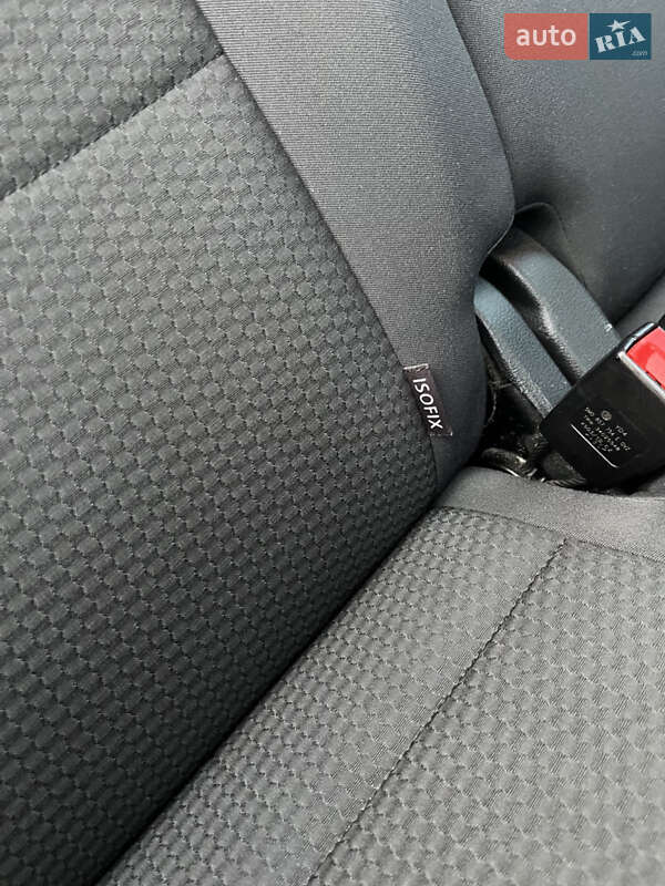 Хетчбек Volkswagen Golf Plus 2010 в Нововолинську