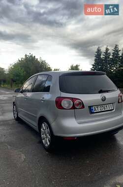 Хэтчбек Volkswagen Golf Plus 2005 в 