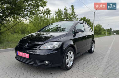 Хэтчбек Volkswagen Golf Plus 2009 в 