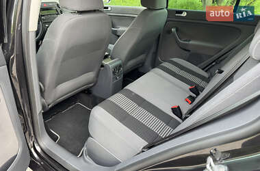 Хэтчбек Volkswagen Golf Plus 2009 в 