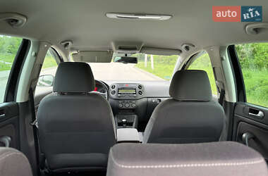 Хэтчбек Volkswagen Golf Plus 2009 в 
