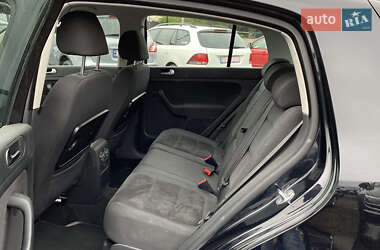 Хэтчбек Volkswagen Golf Plus 2009 в 