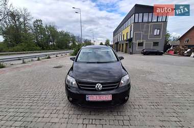 Хетчбек Volkswagen Golf Plus 2008 в 