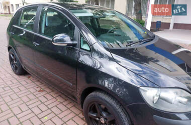Хэтчбек Volkswagen Golf Plus 2005 в 