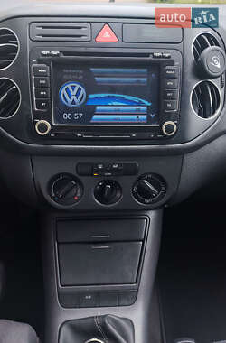 Хэтчбек Volkswagen Golf Plus 2005 в 