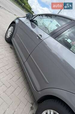 Хэтчбек Volkswagen Golf Plus 2011 в 