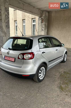 Хэтчбек Volkswagen Golf Plus 2005 в 