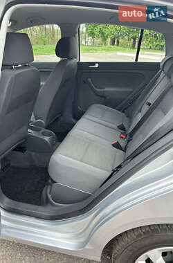 Хэтчбек Volkswagen Golf Plus 2005 в 