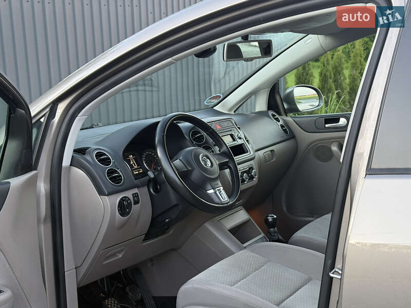 Хэтчбек Volkswagen Golf Plus 2010 в Львове