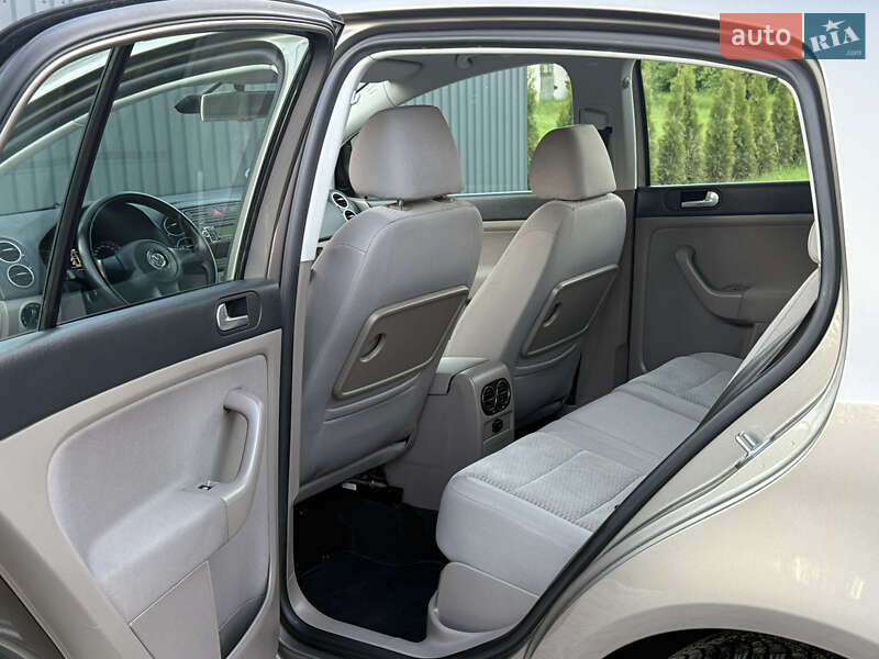 Хэтчбек Volkswagen Golf Plus 2010 в Львове