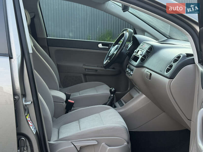 Хэтчбек Volkswagen Golf Plus 2010 в Львове